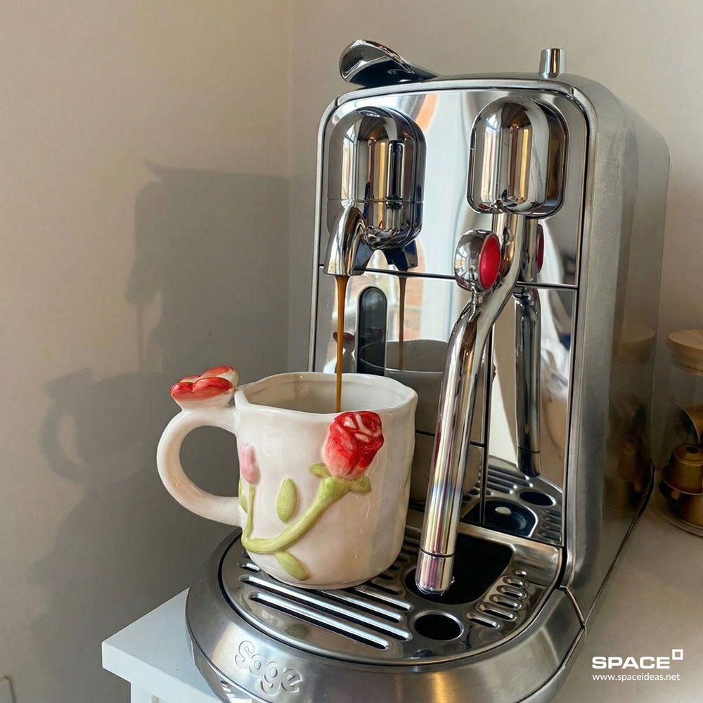 space-Mugs-Velvet Petal