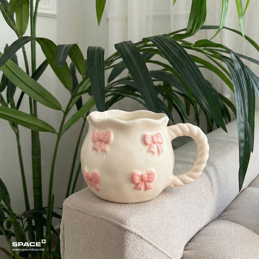 space-Mugs-Bow Parade