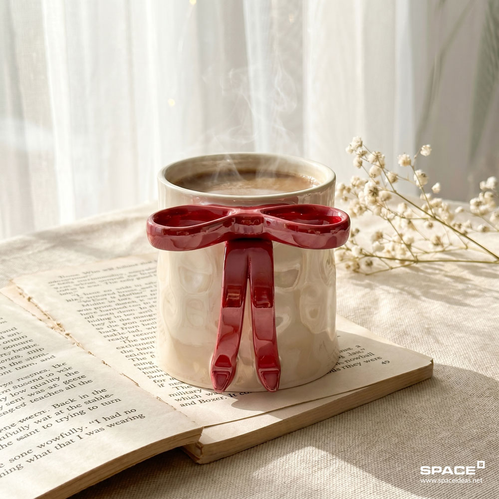 space-Mugs-Glossy bow in Burgundy